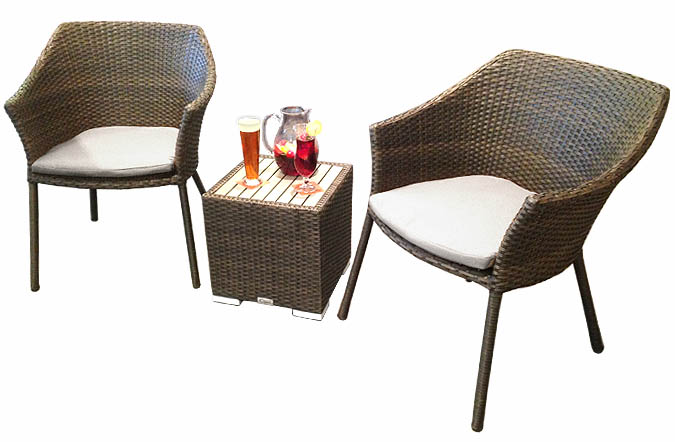 Maya outdoor chair for patio table set - a classic looking patio chair with modern lines